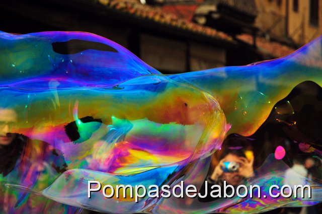 Los colores de las Pompas de jabon tu opción profesional para la fiesta de tu hijo Payasos, Magos y pompas de jabón
